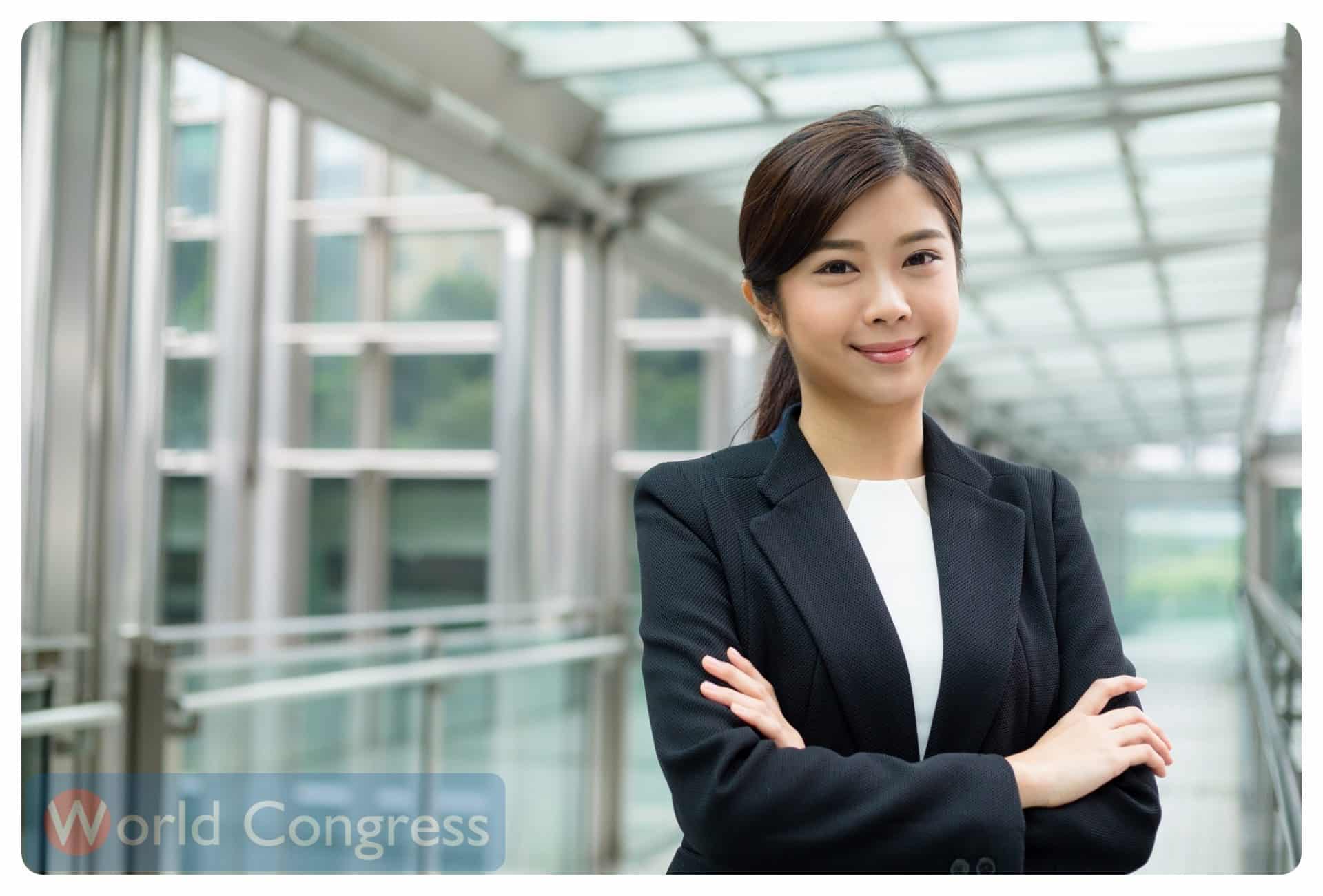 海外からの入国者の隔離中の勤務が可能に